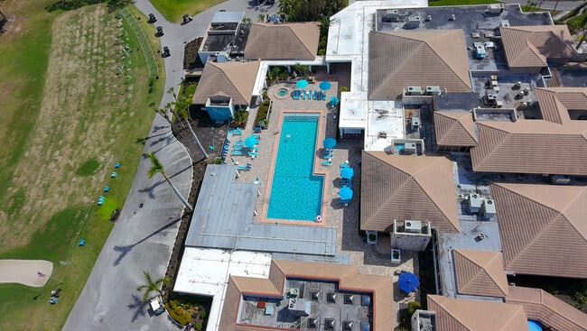 Building Photo - 8545 Casa Del Lago