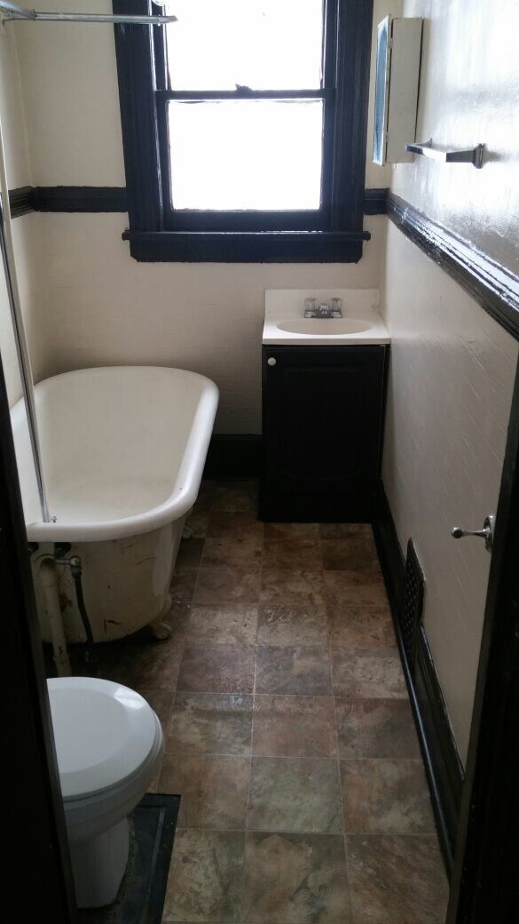 Building Photo - 52 Davis St