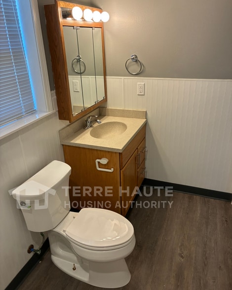 Bathroom 2 View 2 - 1309 3rd Ave