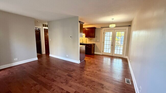 Building Photo - 785 Clearwood Ct