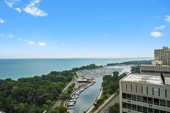 Building Photo - 3600 N Lake Shore Dr