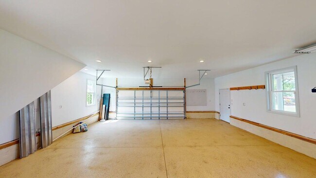 Building Photo - The Heart of Downtown