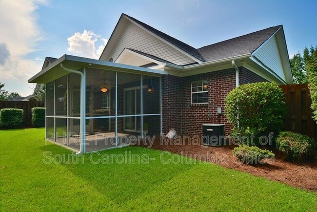 Building Photo - 228 Buffwood Dr