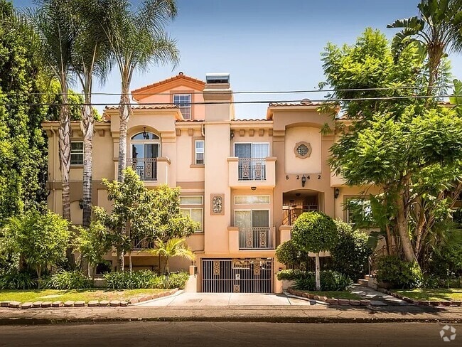Building Photo - 5242 Vesper Ave