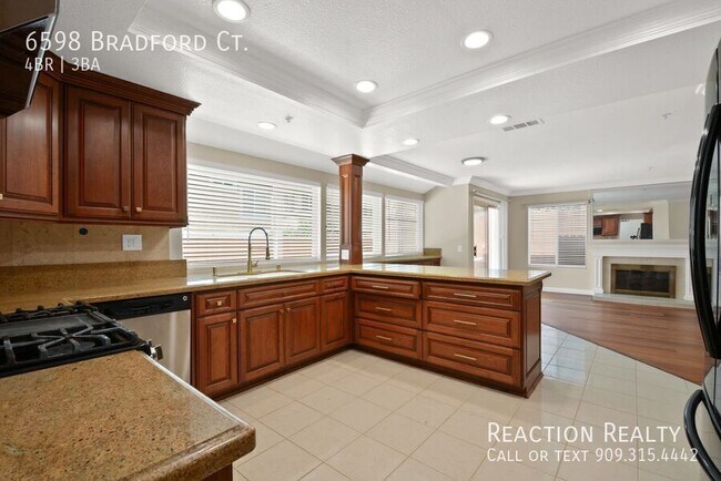 Building Photo - 6598 Bradford Ct