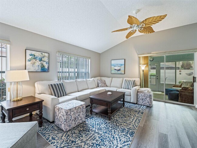 Building Photo - 901 San Benito Ln