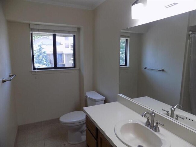 Building Photo - 11849 Sycamore Rd