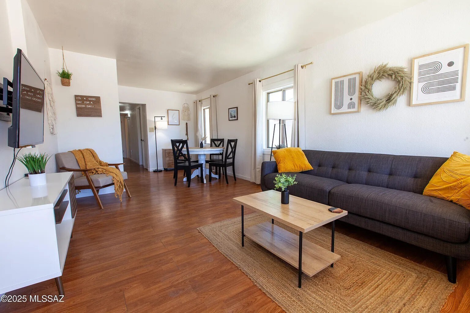 Livingroom to dining area - 2819 E 20th St