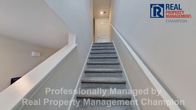 Building Photo - 3110 Lobelia Ln