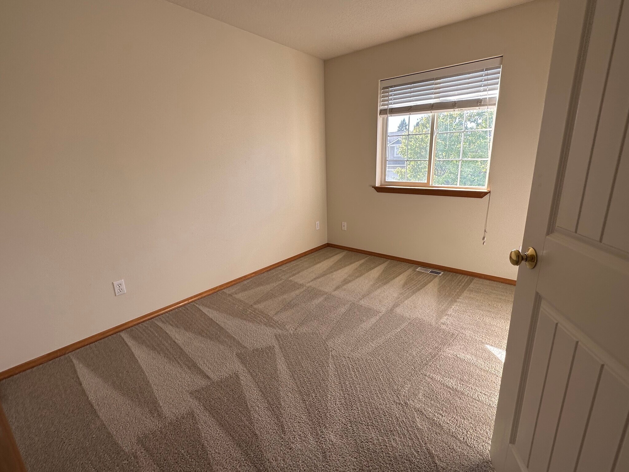 Building Photo - 1374 Kaleigh Ct