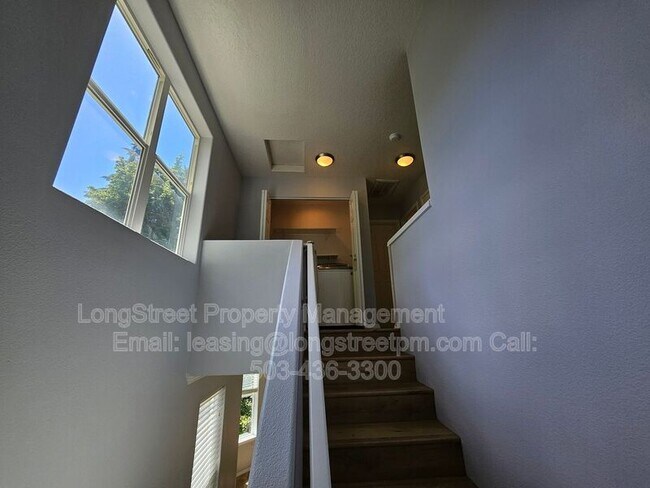 Building Photo - 13135 SW Raptor Pl
