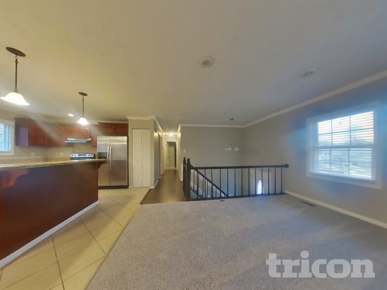 Building Photo - 4016 Oakley Dr