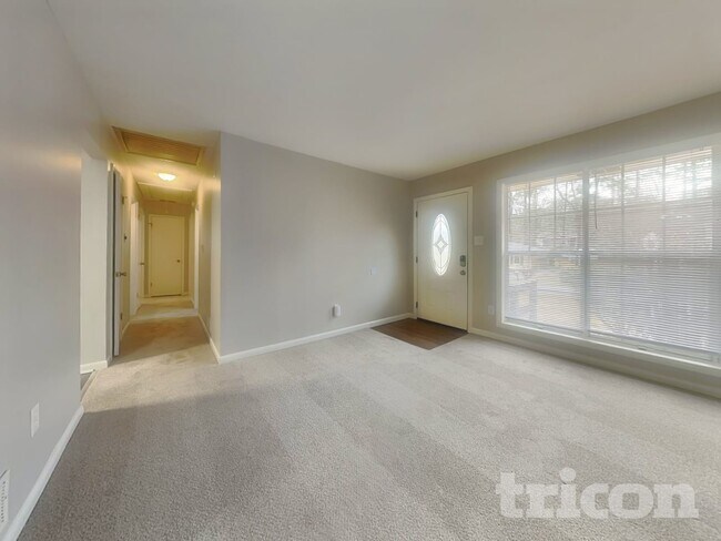 Building Photo - 1382 Peggy Ln NW