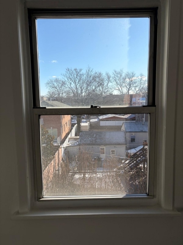 Building Photo - 21-75-2148 48th St