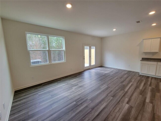 Building Photo - 3560 Eagle Ct