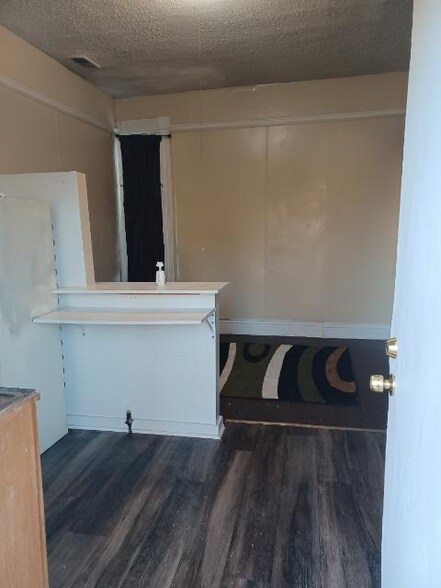 Building Photo - 1017 E Breckinridge St