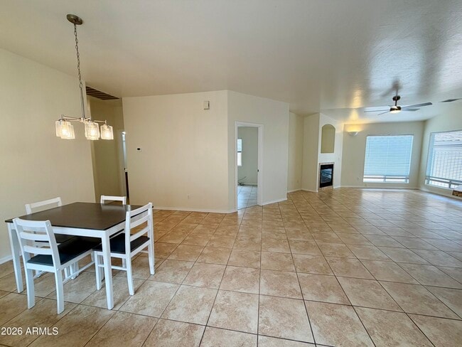 Building Photo - 574 Amante Dr