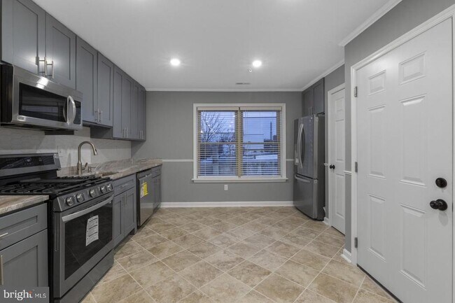 Building Photo - 2973 Amber St