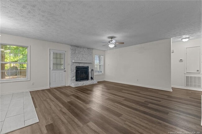 Building Photo - 6897 Candlewood Dr