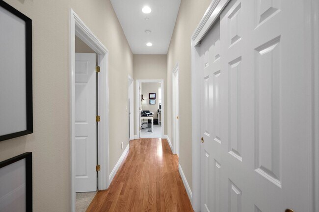 Building Photo - 3441 Torlano Pl