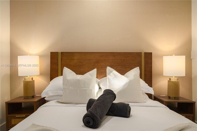 Building Photo - 474 Peninsula Dr