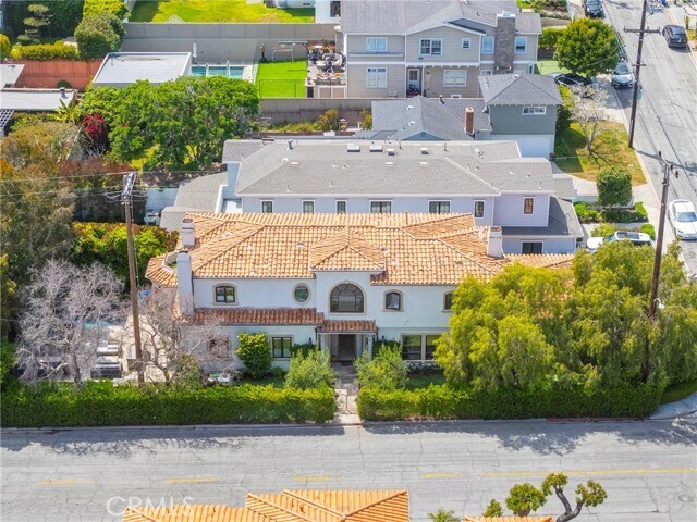 Building Photo - 880 11th St