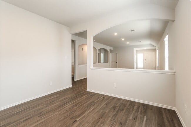 Building Photo - 2525 Grayling Dr