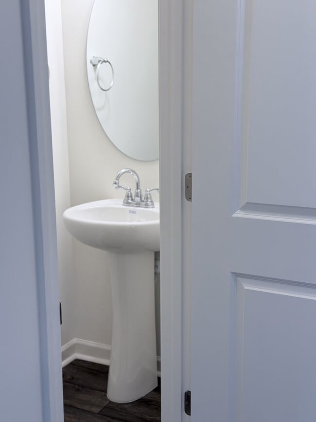 Building Photo - 5148 Reedy Fork School Rd