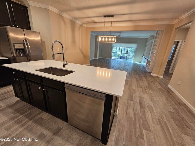 Building Photo - 6864 Crosby Falls Dr