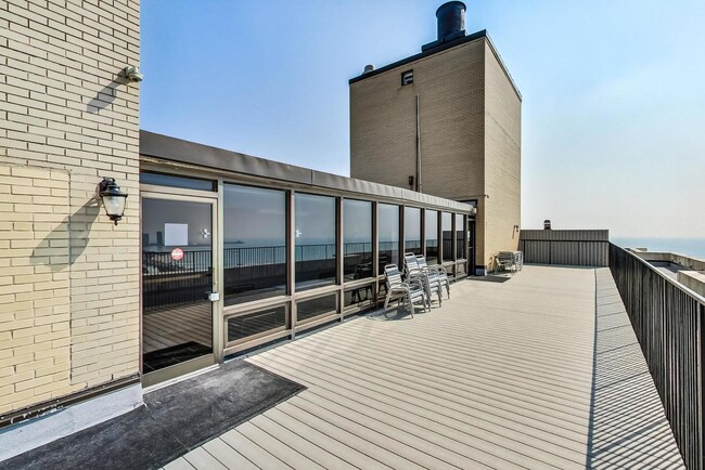 Building Photo - 2800 N Lake Shore Dr