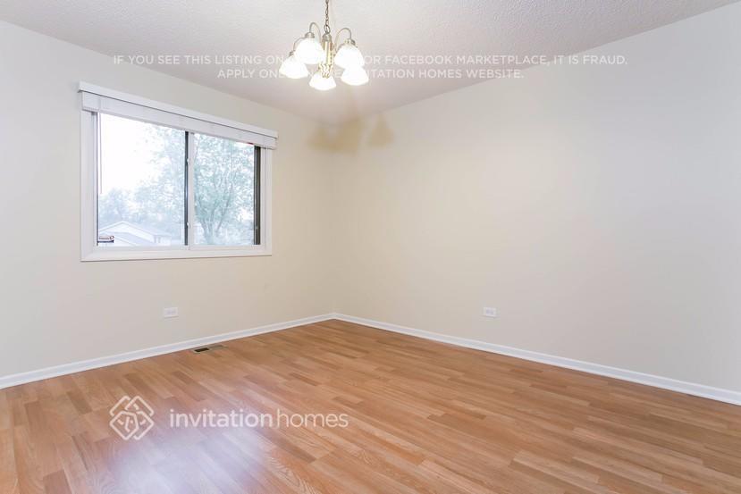 Building Photo - 5138 Riverside Dr