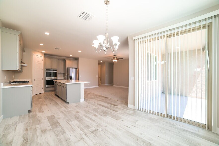 Building Photo - 13359 W Rowel Rd