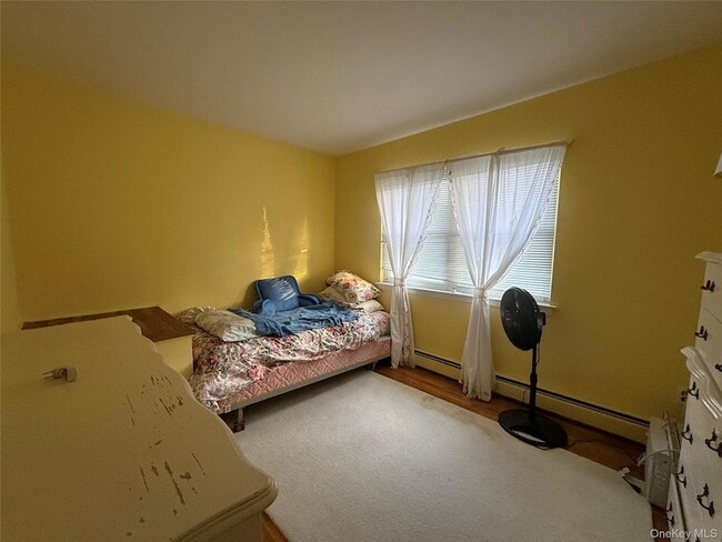 Building Photo - 15 Sherry Ln