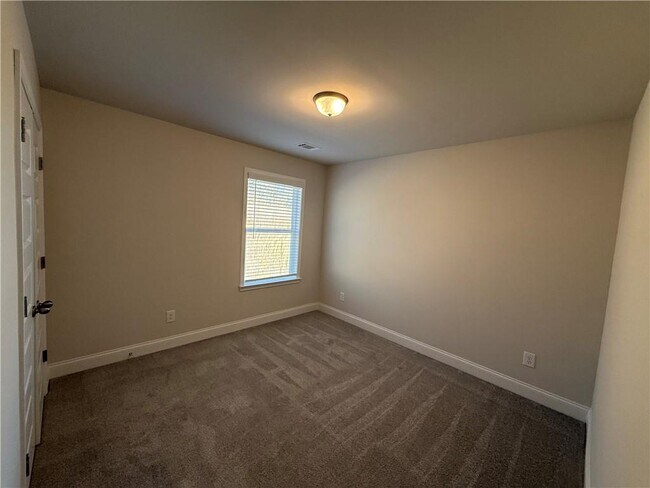 Building Photo - 7327 Rocklin Ln