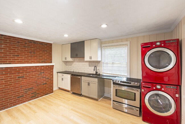 Building Photo - 11439 Scotland Ln