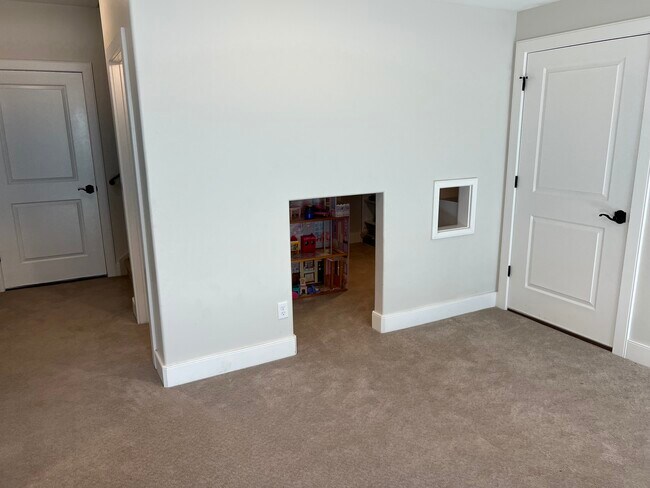 Building Photo - 129 S 700 E