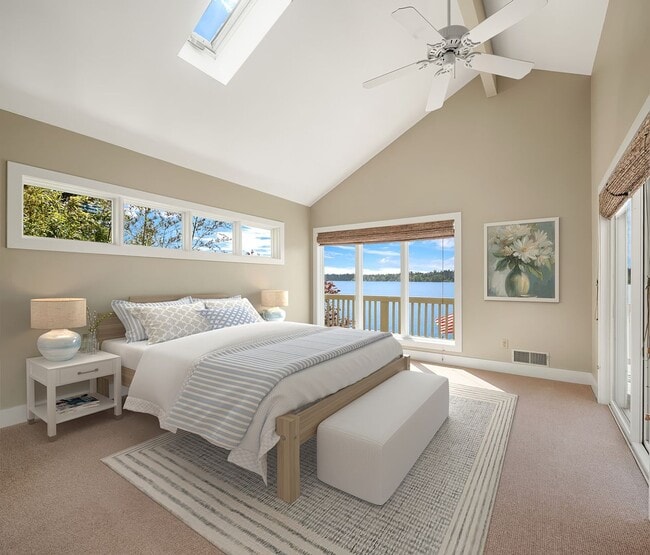 Building Photo - 3bd/3.5ba Mercer Island Home