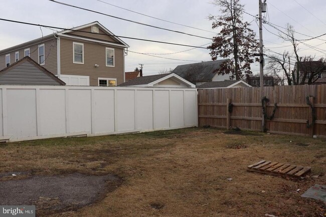 Building Photo - 410 Winters Ln