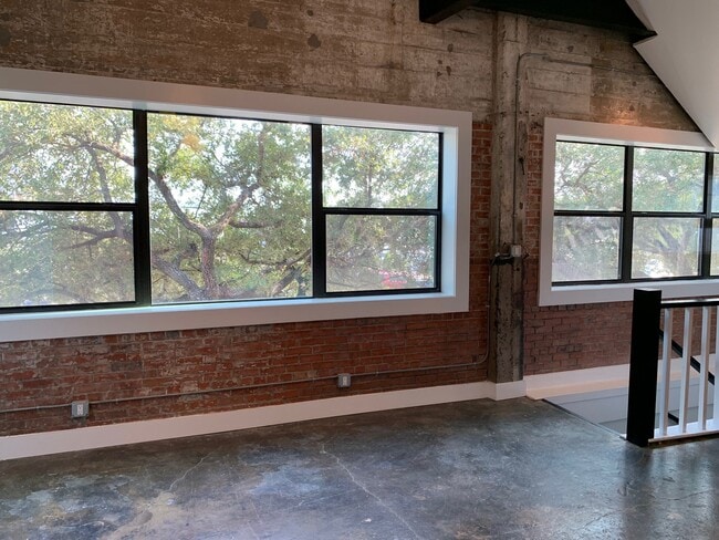 Building Photo - 1518 Washington Ave