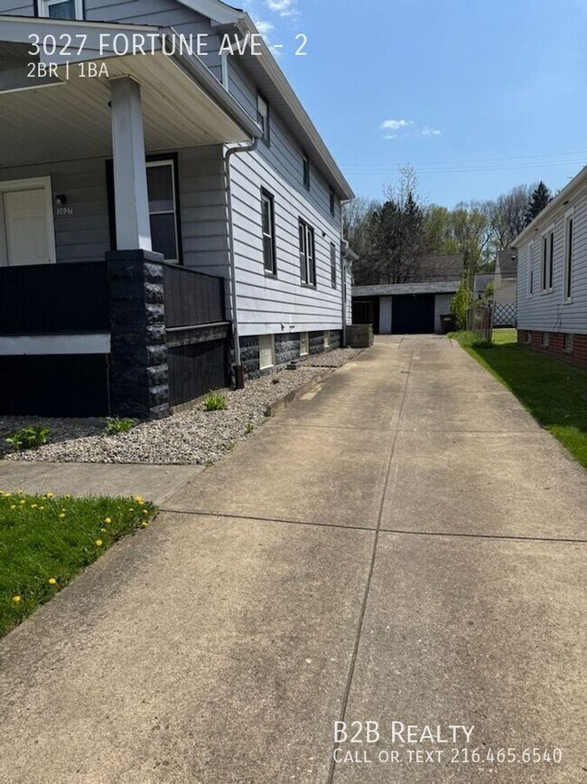 Building Photo - 3027 Fortune Ave