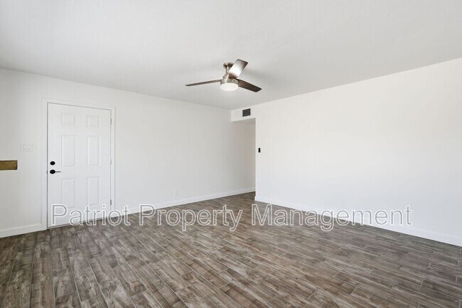 Building Photo - 3701 W Keim Dr