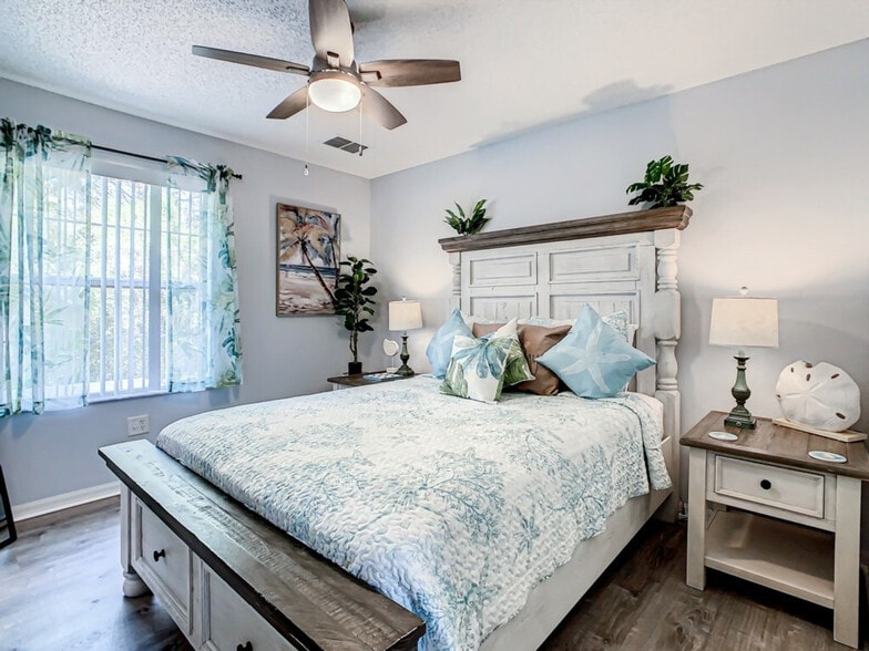 Building Photo - 4753 Ormond Beach Way