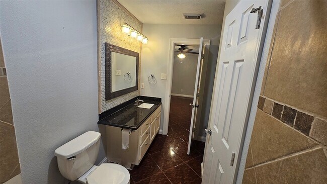 Building Photo - 21031 Stoney Haven Dr