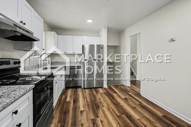 Building Photo - 507 Roxbury Dr