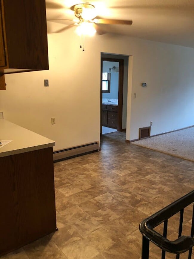 Building Photo - 3 Bedroom Duplex