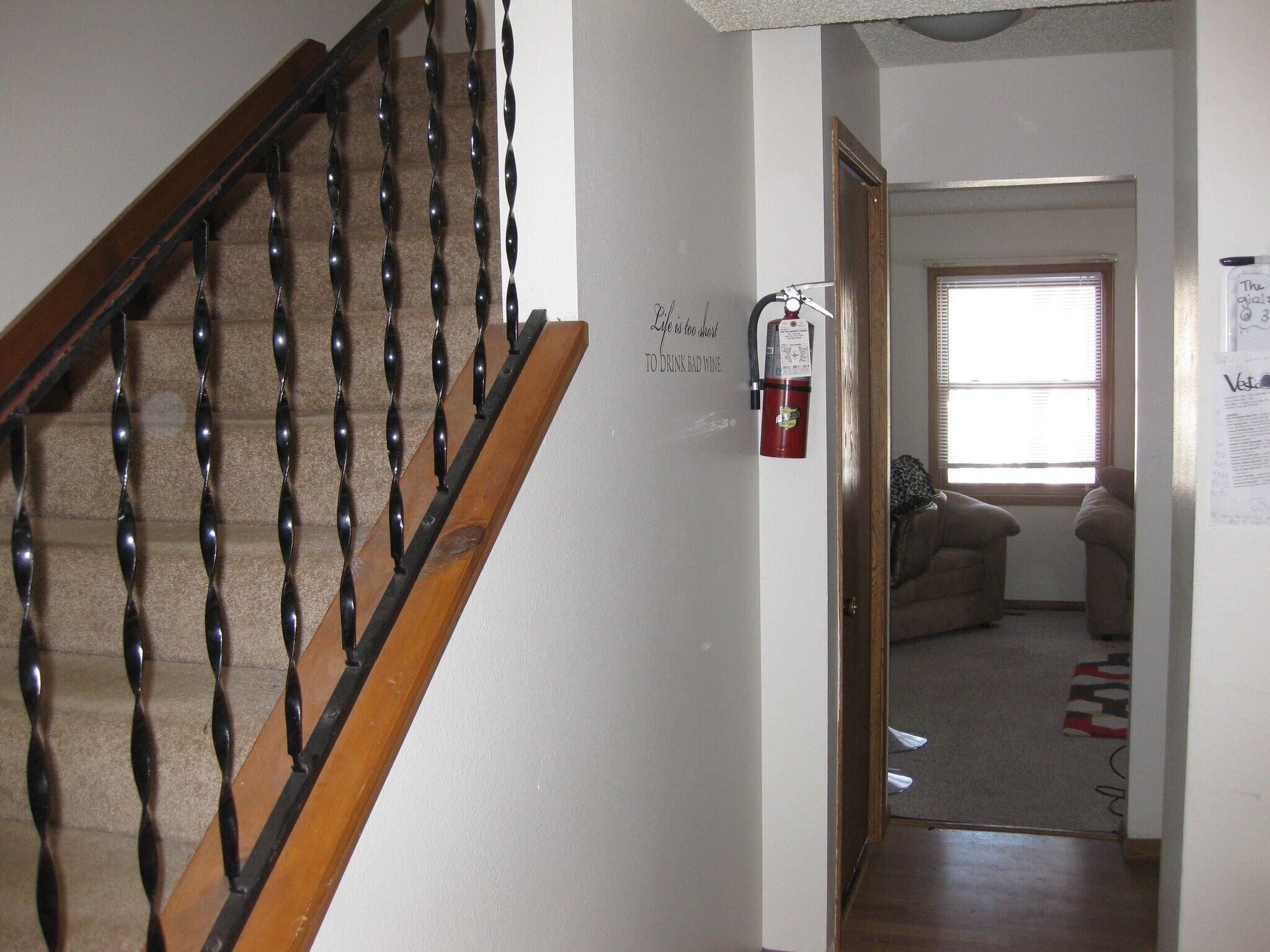 Building Photo - 330 S Lucas St