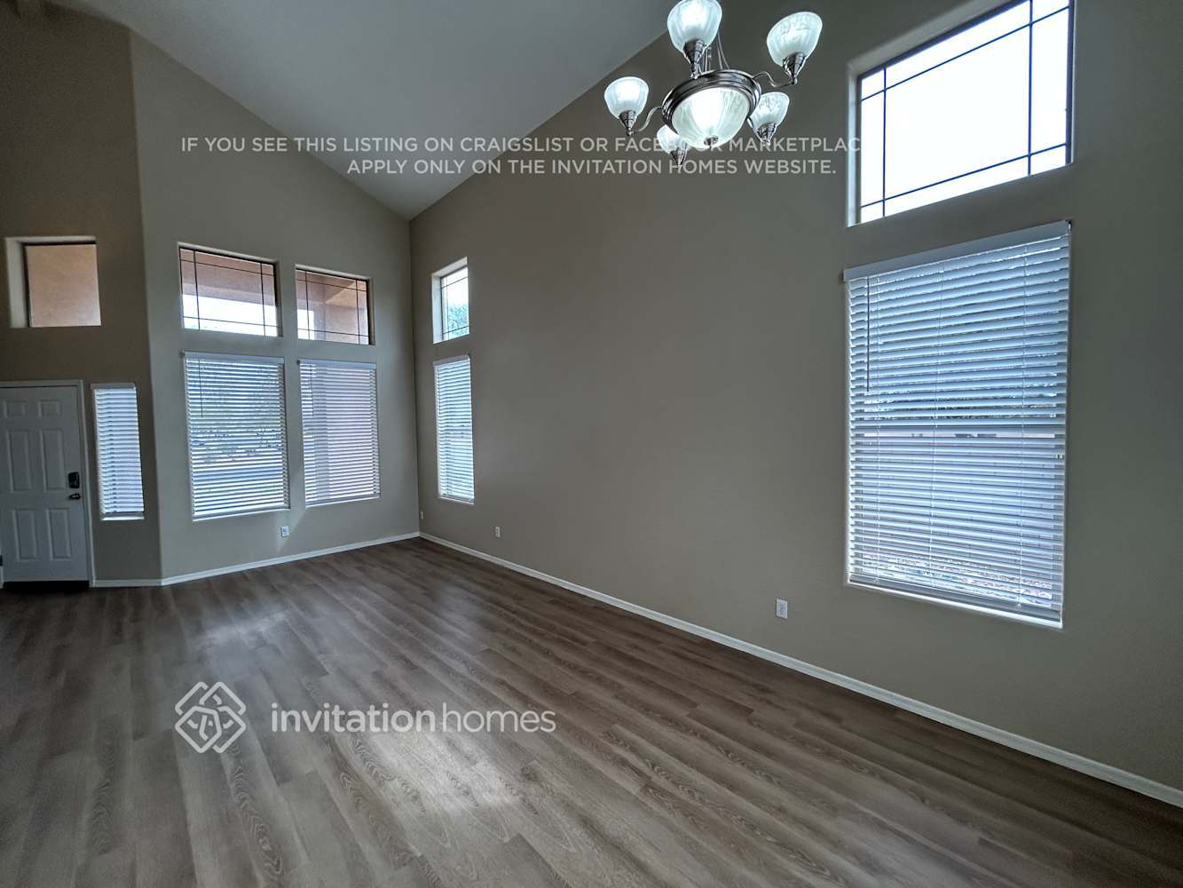 Building Photo - 4224 S 76th Ave