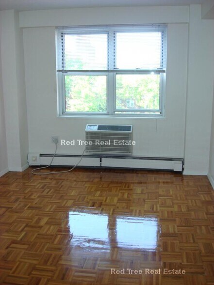 Building Photo - 185 Freeman St