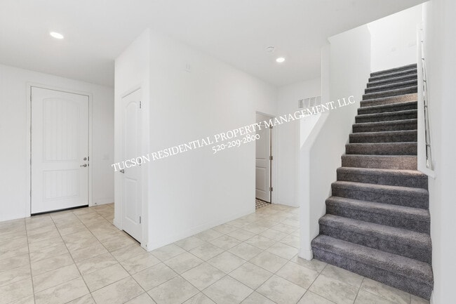 Building Photo - 7842 S New Strike Way