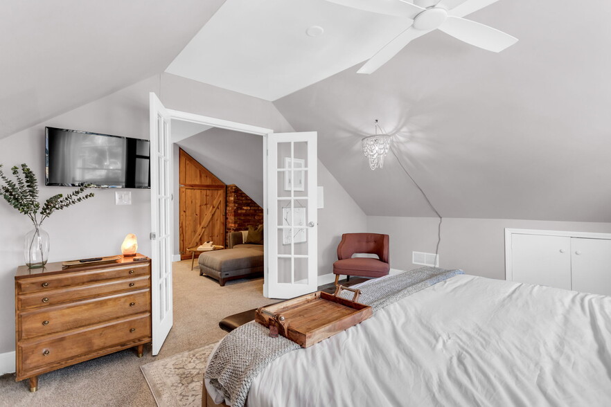 bedroom - 1050 Tilden St NW